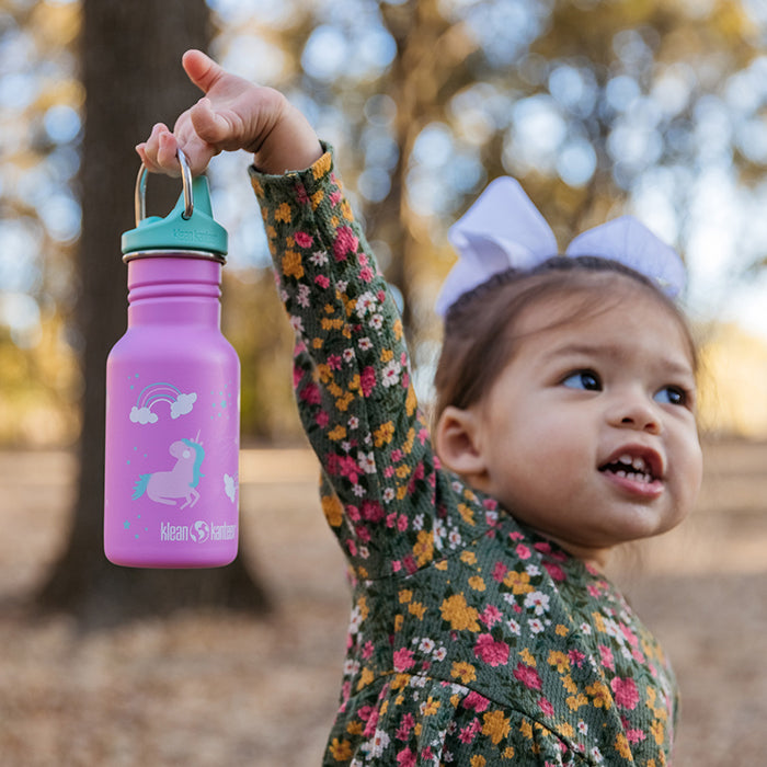 classic-kid-sippy-cap-h2 K12CNSIPPY-UN-kids_bottle_unicorn_lifestyle.jpg