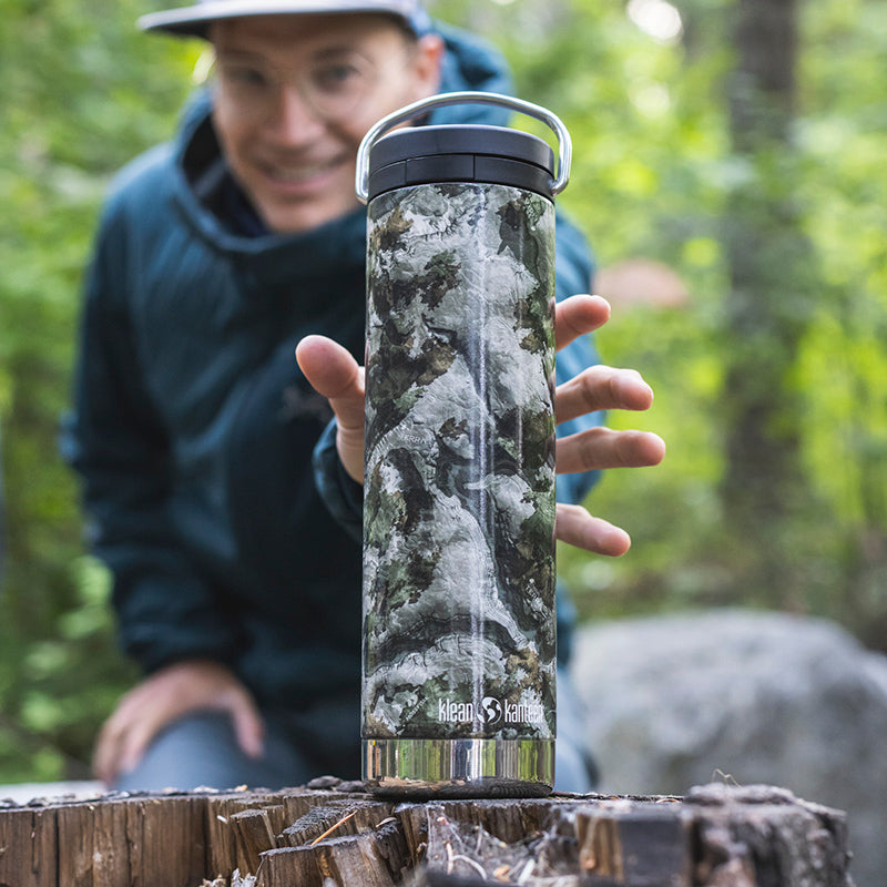 20oz-tkwide-with-twist-cap-mossy-oak-q0 20oz_bottle_twist_mossyoak_terragila_closeup_square.jpg