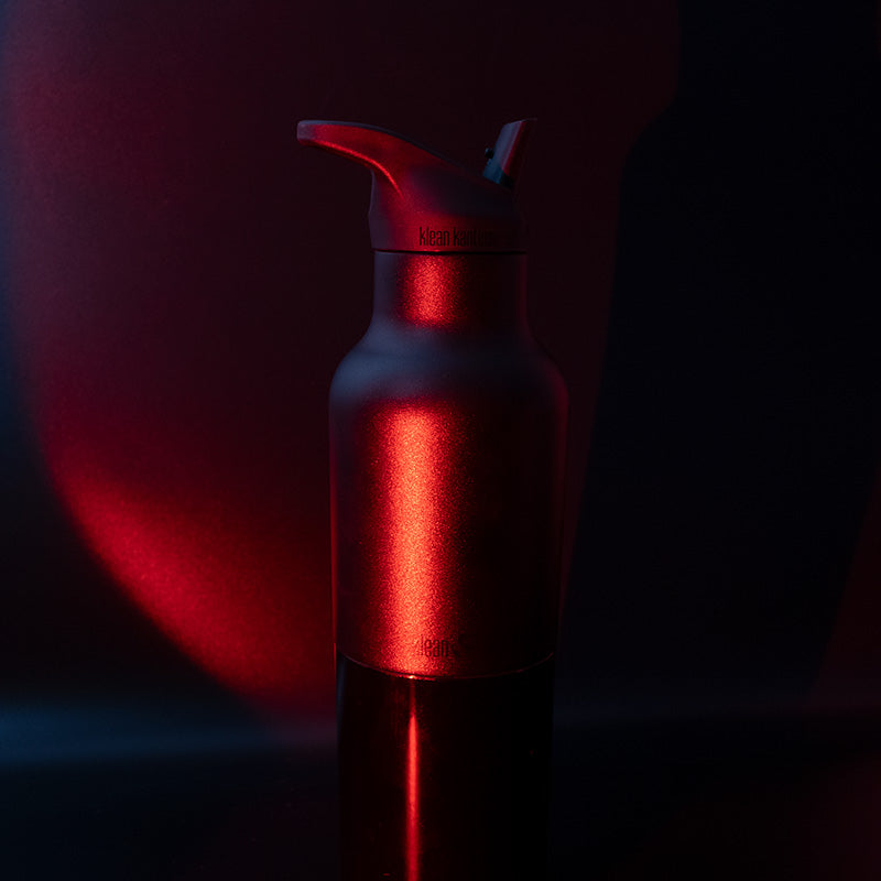 20oz-rise-classic-may-the-4th-x1 20oz_rise_classic_may_the_fourth_starwars_black_bottle_redglow_square.jpg