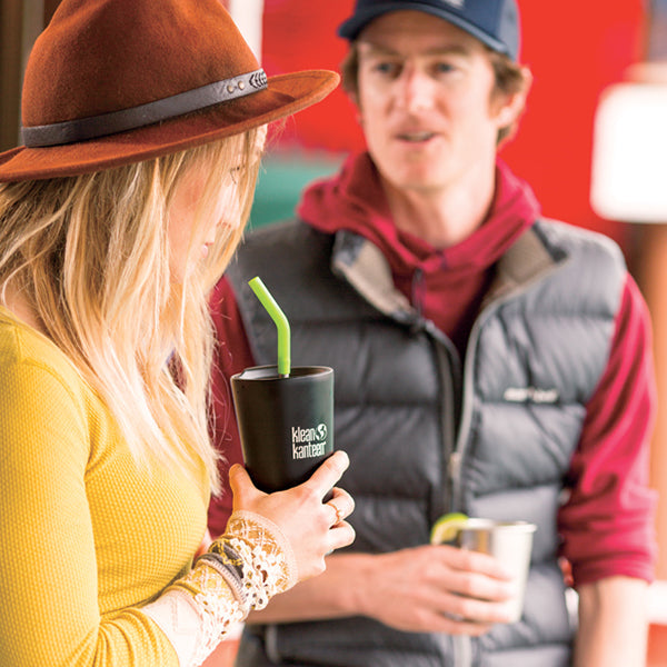 tumbler-straw-lid-with-straw-b0 K16VSSC-SB-guy-girl_style_9a499e23-5b7a-4a0d-b42e-d1b4b02627b2.jpg