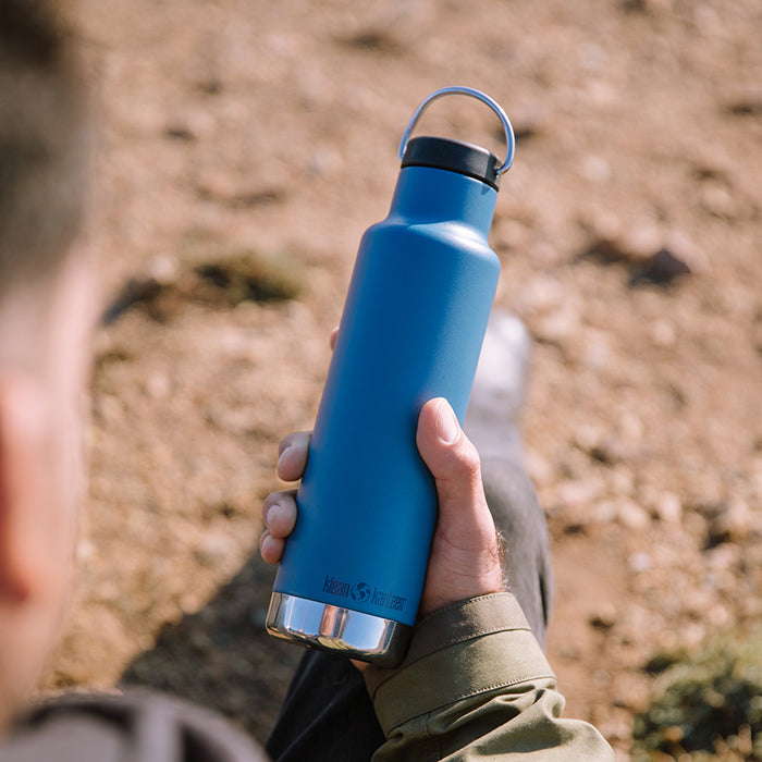 classic-loop-cap-z5 K20VCNPPL-RT-bottle_loop_cap_blue_lifestyle.jpg