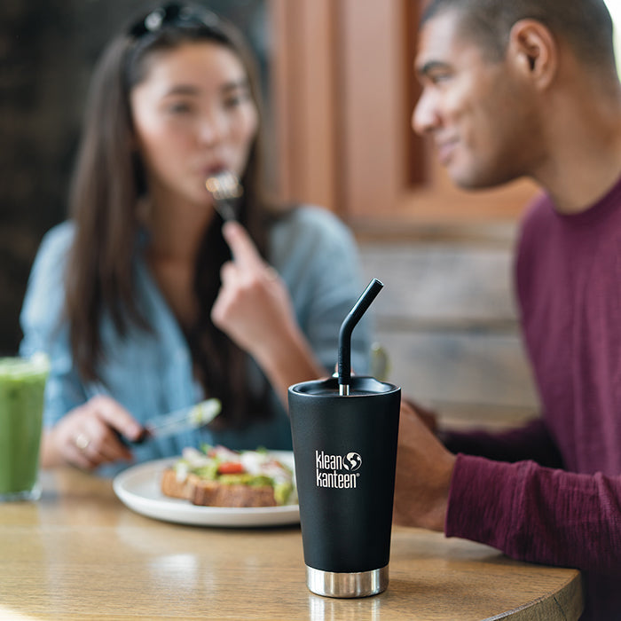 straw-2-pack-with-brush-black-s6 coffee-tumbler-metal_straw_lifestyle.jpg