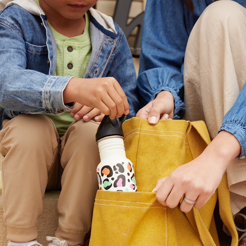 12oz-kid-s-classic-with-flip-seal-sport-cap-q7 kid_sport_flip_seal_12oz_bag_pull_square.jpg