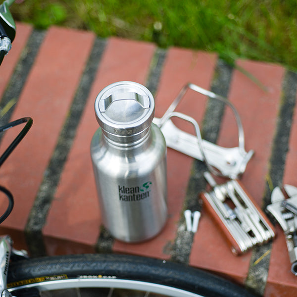classic-steel-loop-cap-h5 stainless_bottle_cap_bike_parts_lifestyle.jpg